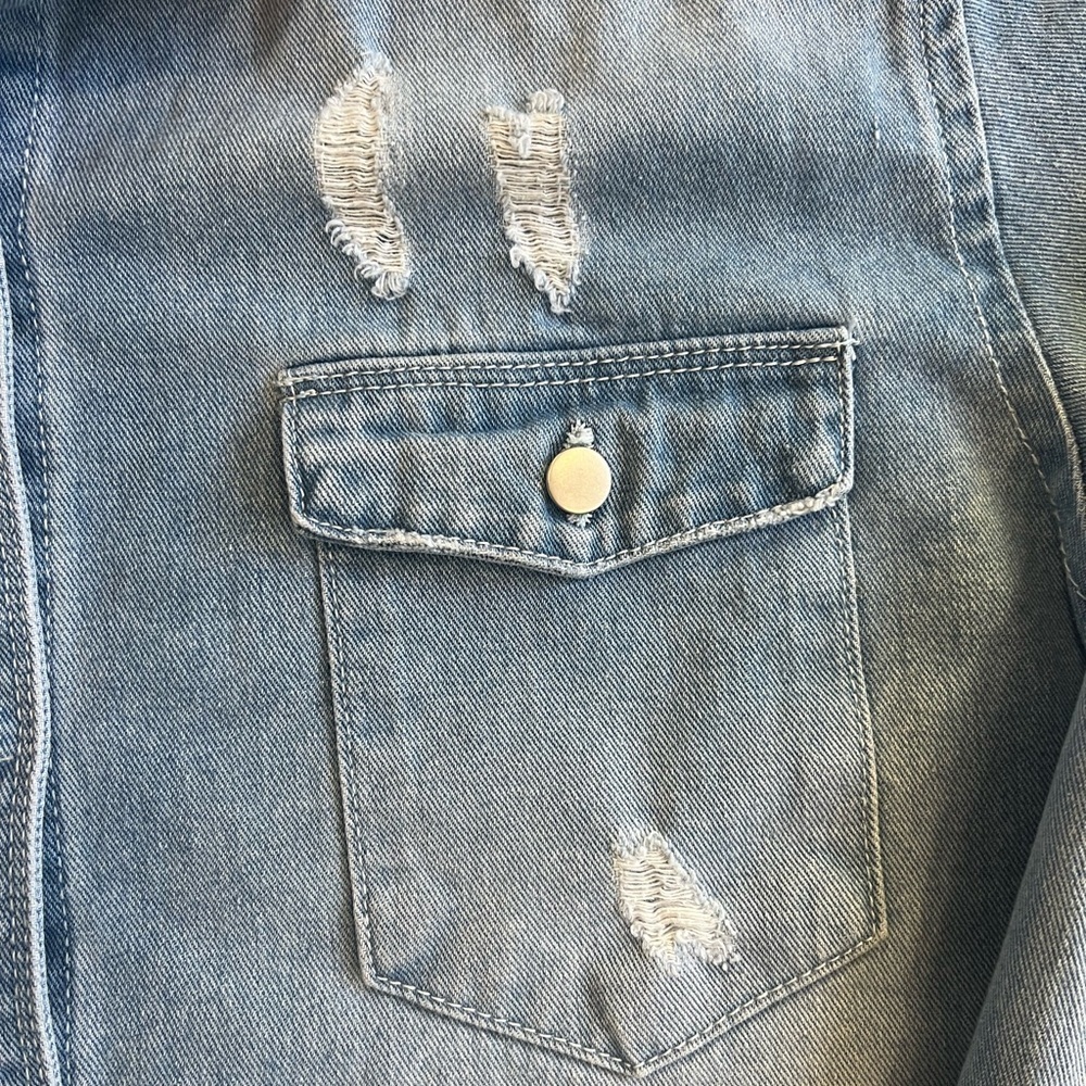 American Bazi Light Blue Distressed Denim Jacket Size 2X - Picture 8 of 10